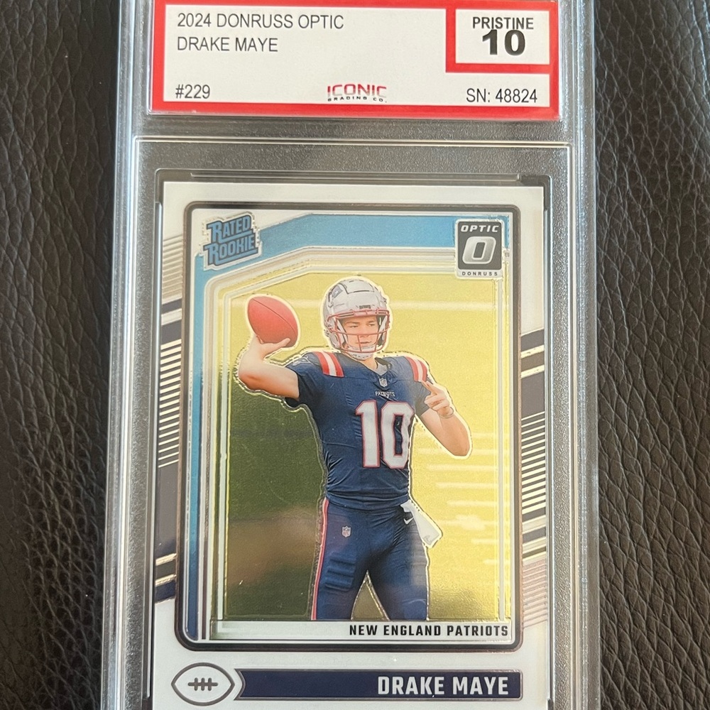 Panini Donruss Optic Drake Maye Rookie #229 Graded 10